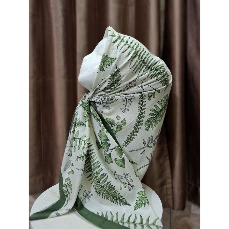 Hijab Segiempat Voal premium/Hijab motif warna sage