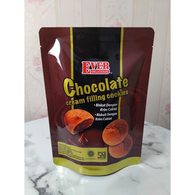 

Chocolate Cream Filling Cookies Biskuit dengan krim coklat (15bks/pack @10g)