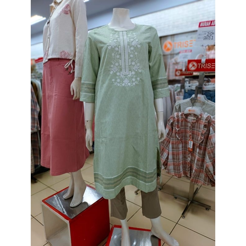 Triset tunik wanita