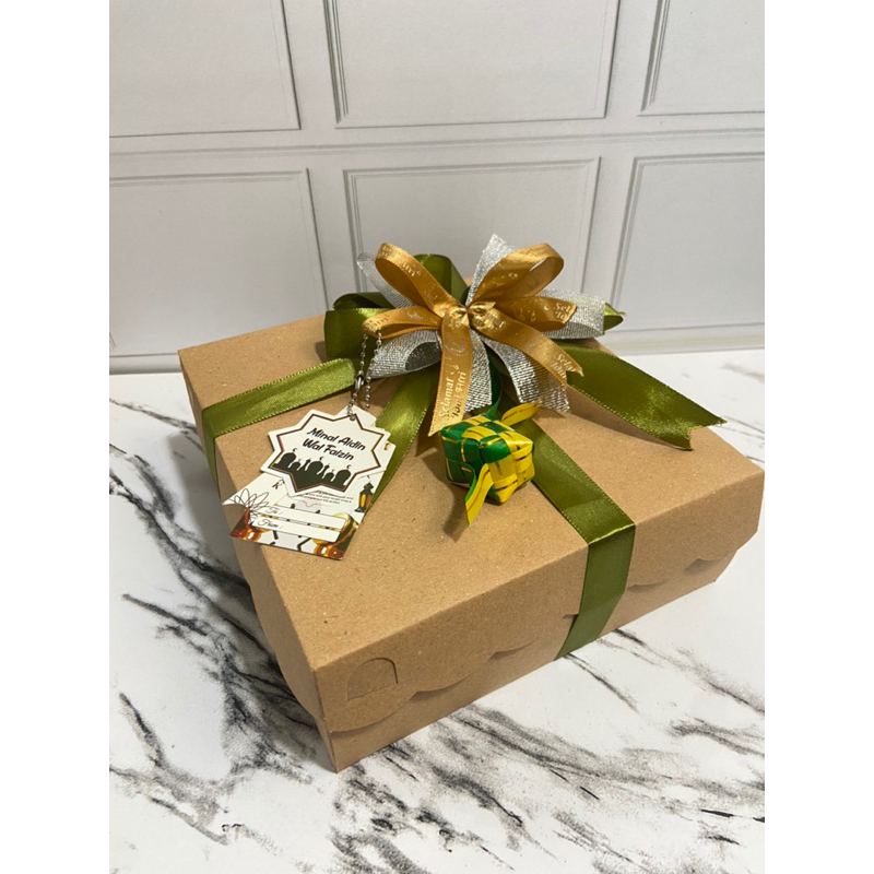 

HAMPERS LEBARAN IDUL FITRI BOX CRAFT GABIN TAPE PREMIUM