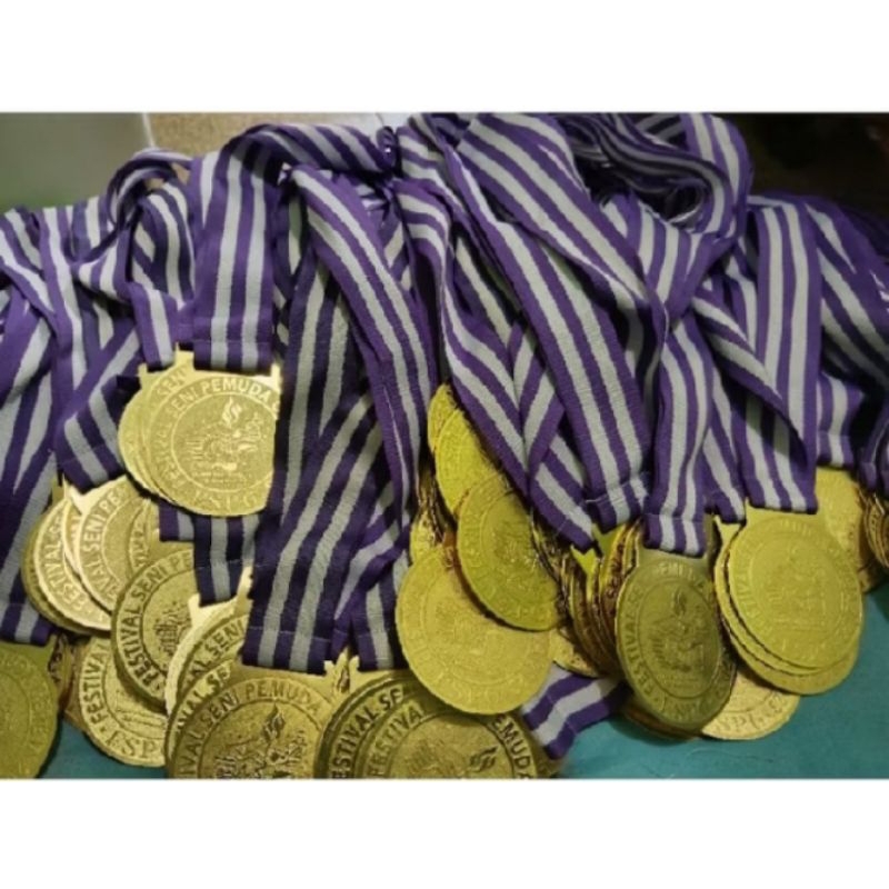 

mendali Kuningan etsha custom desain bebas