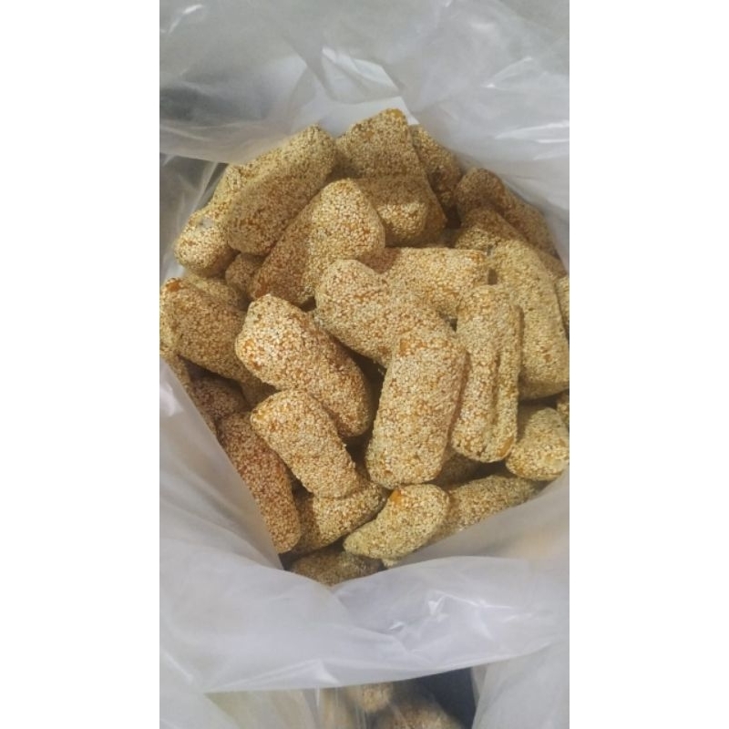 

roti mancung/ roti wijen 500g