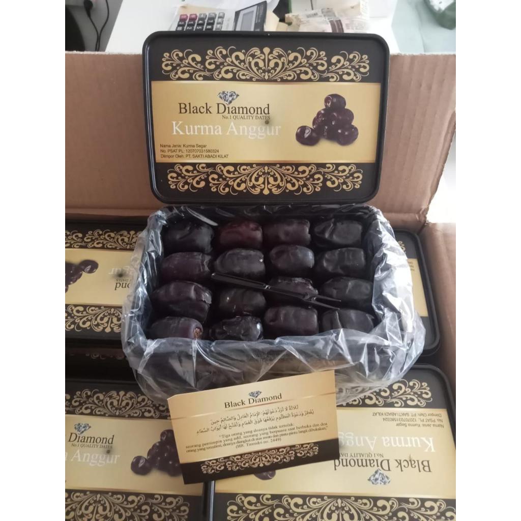 

black diamond kurma anggur