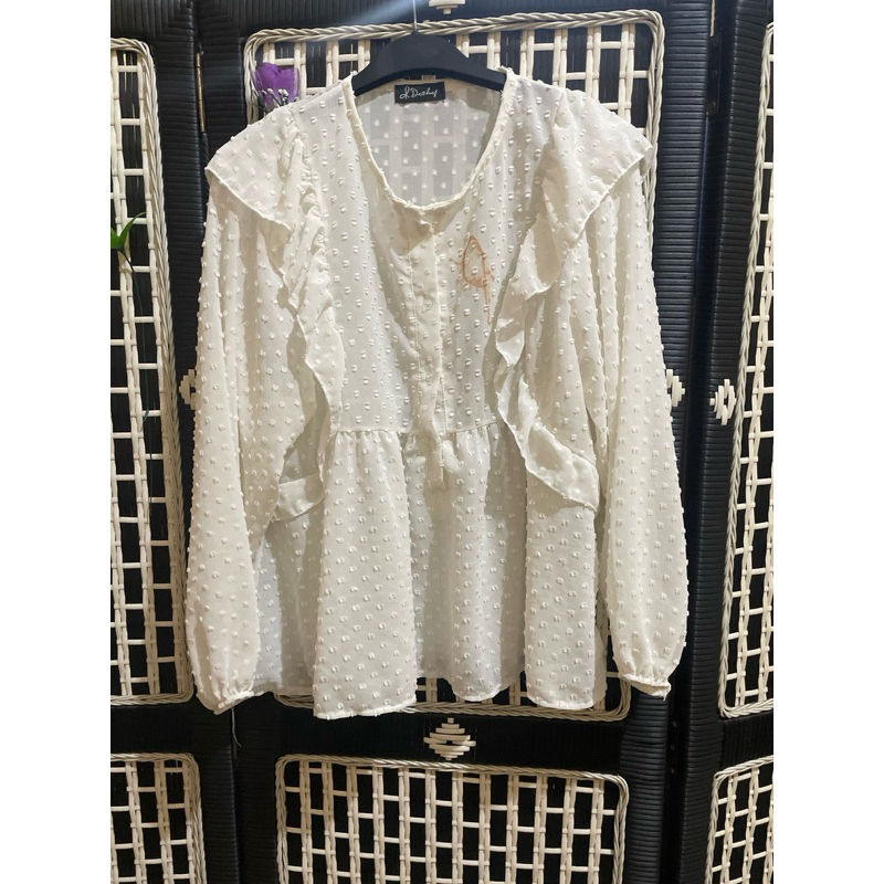 blouse putih korea