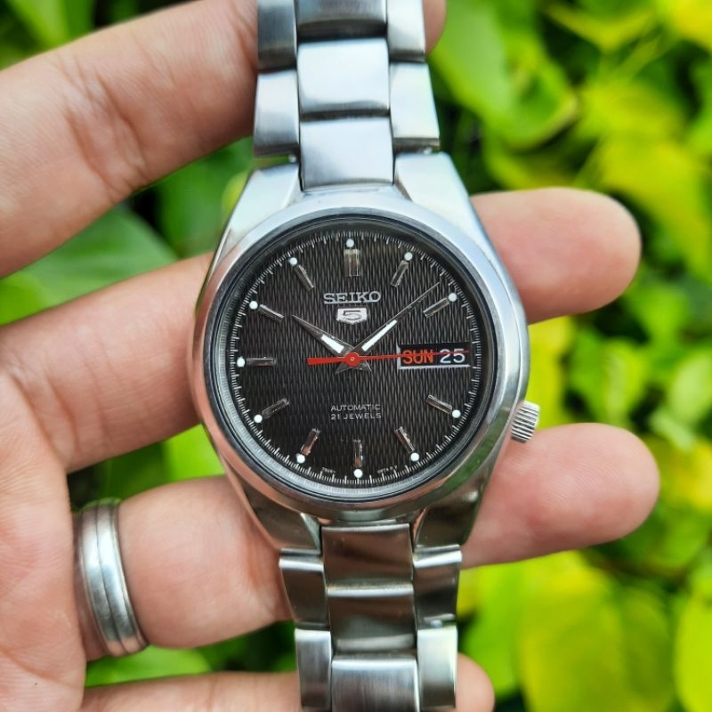 Seiko 5 Automatic SNK607K1 Brown Dial SNK607 7S26-02F0 Dial Motif Tikar