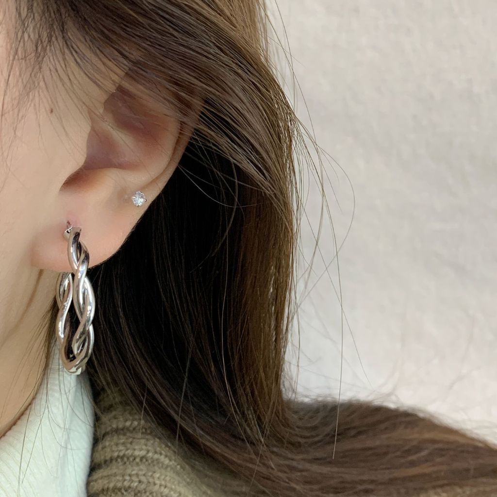 Anting wanita A1128 Hoop Wanita Simple Elegan 925 Sterling Silver Anting Fashion Korea Bulat Simple 