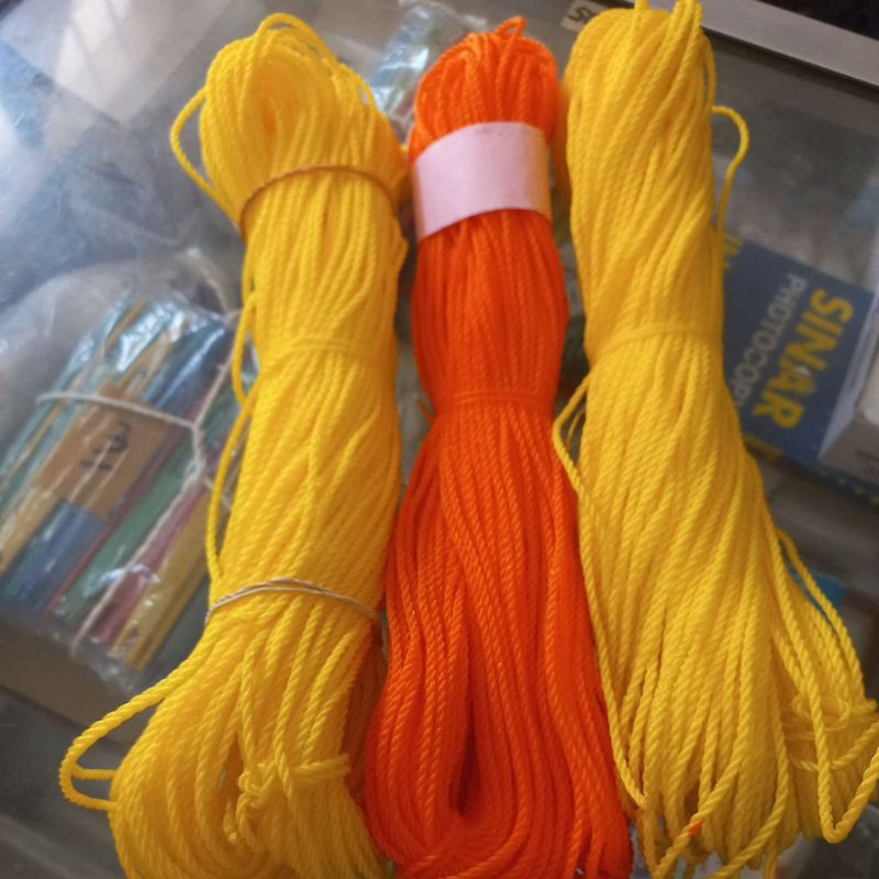 

Tali tambang / tali tampar 2.5mm