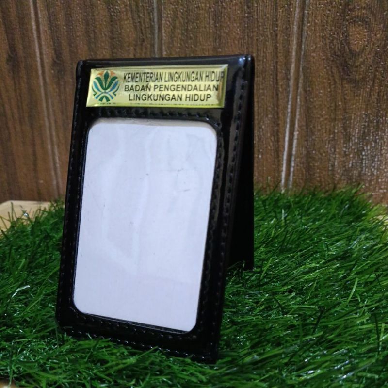 

Dompet id card saku Kementerian Lingkungan Hidup