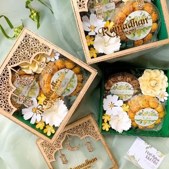 

Kareem Box Hampers Lebaran Idul Fitri Parcel Parsel Eid Hadiah Ramadhan Ramadan