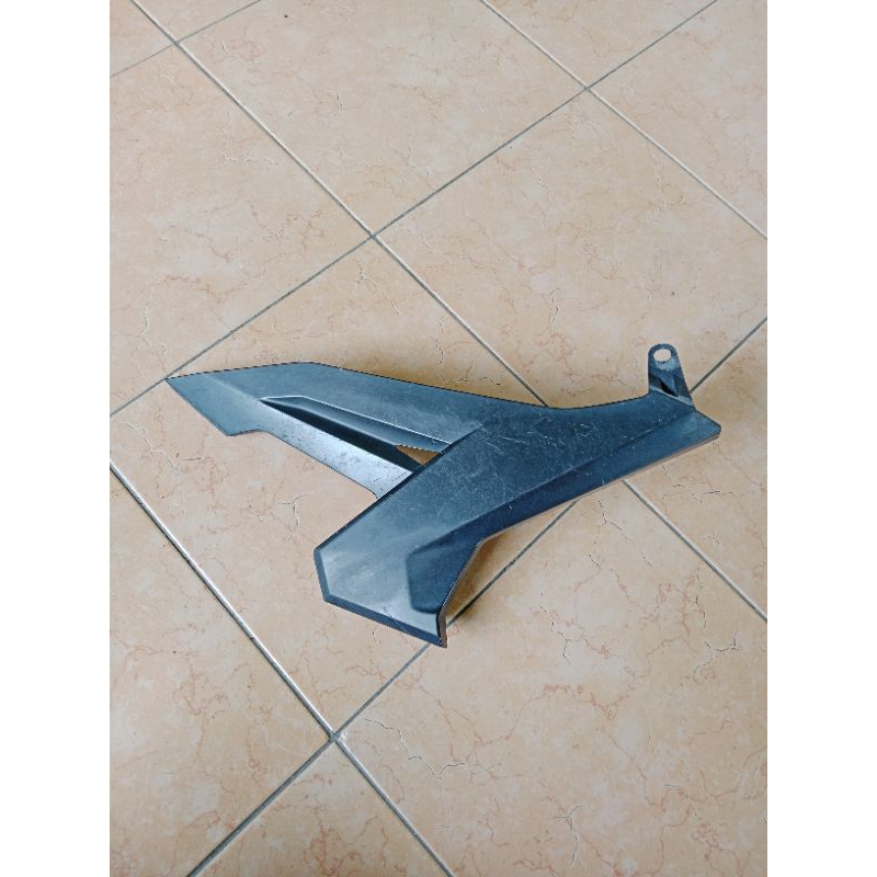body tengah kanan MX King 150 bekas original