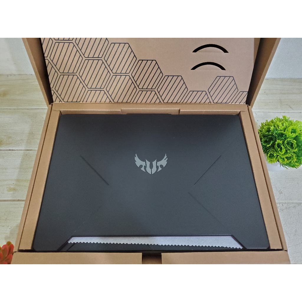 ASUS TUF F15 FX506L*Intel core i5-10300H** Nvidia GeForce GTX 1650 4GB * Windows 11 * Keyboard RGB