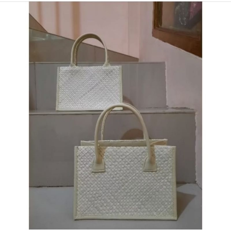 

Hampers pandan kecil landscape