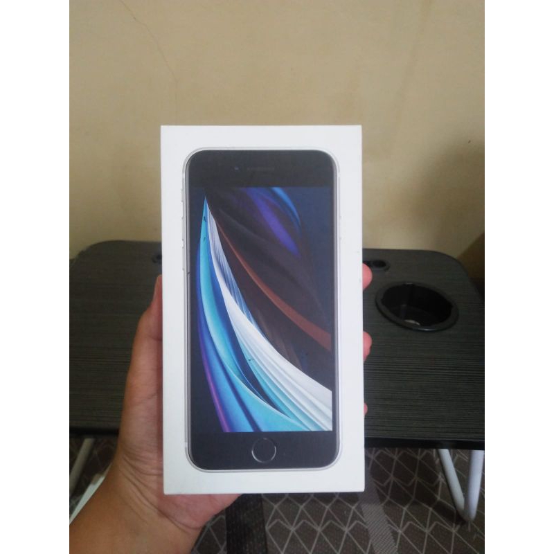 

KARDUS IPHONE SE WHITE 64 GB