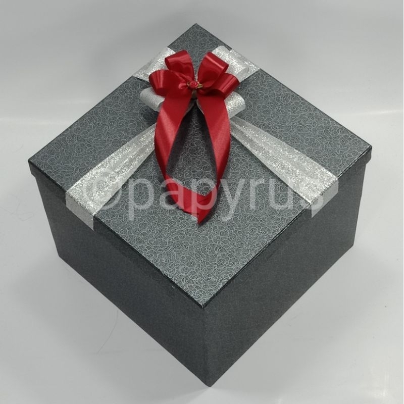 

PAPYRUS 25x25 Tinggi 20cm Kotak Kado Gift Box V1