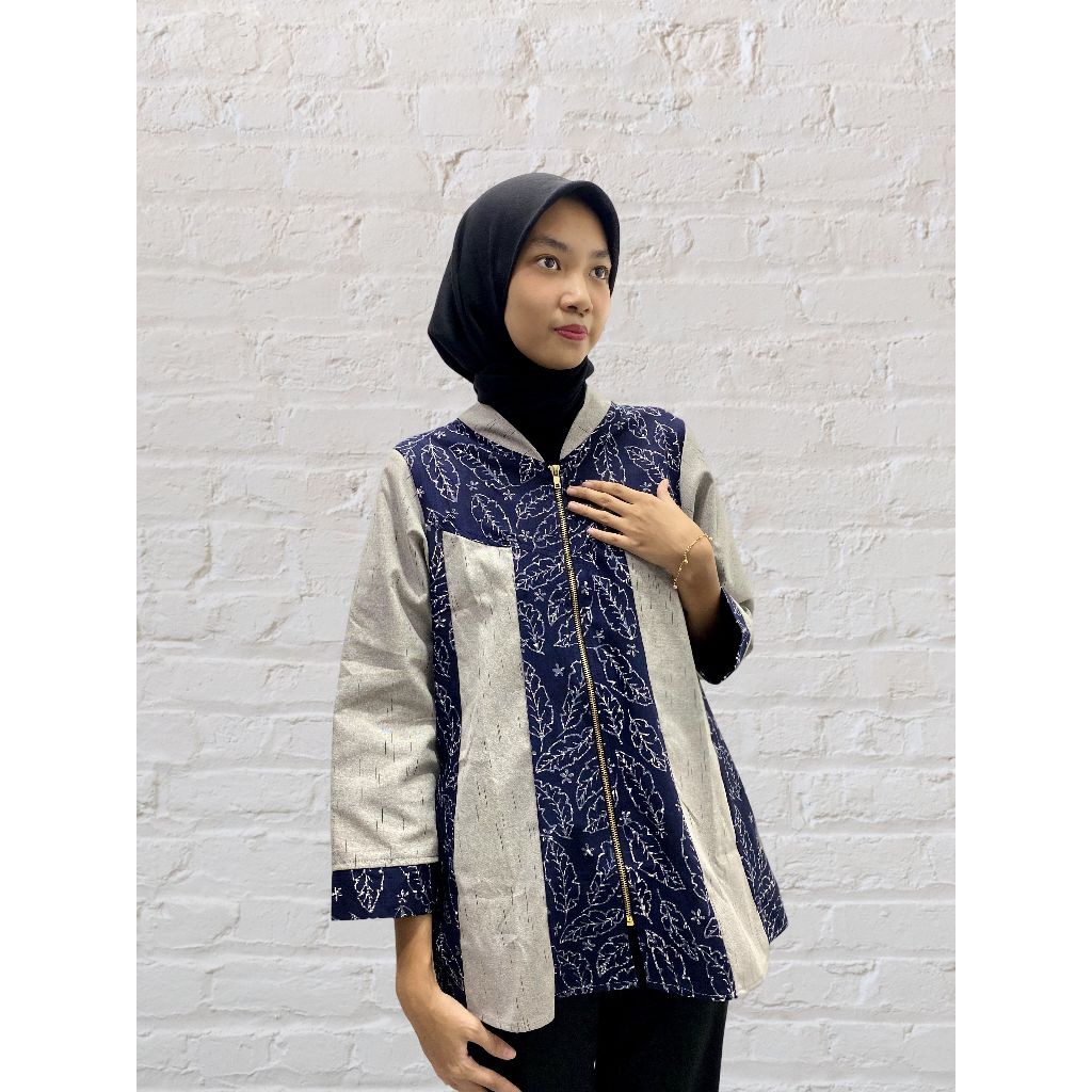 Blouse Batik AZV Atasan Perempuan Lengan Panjang Kemeja Batik Abu