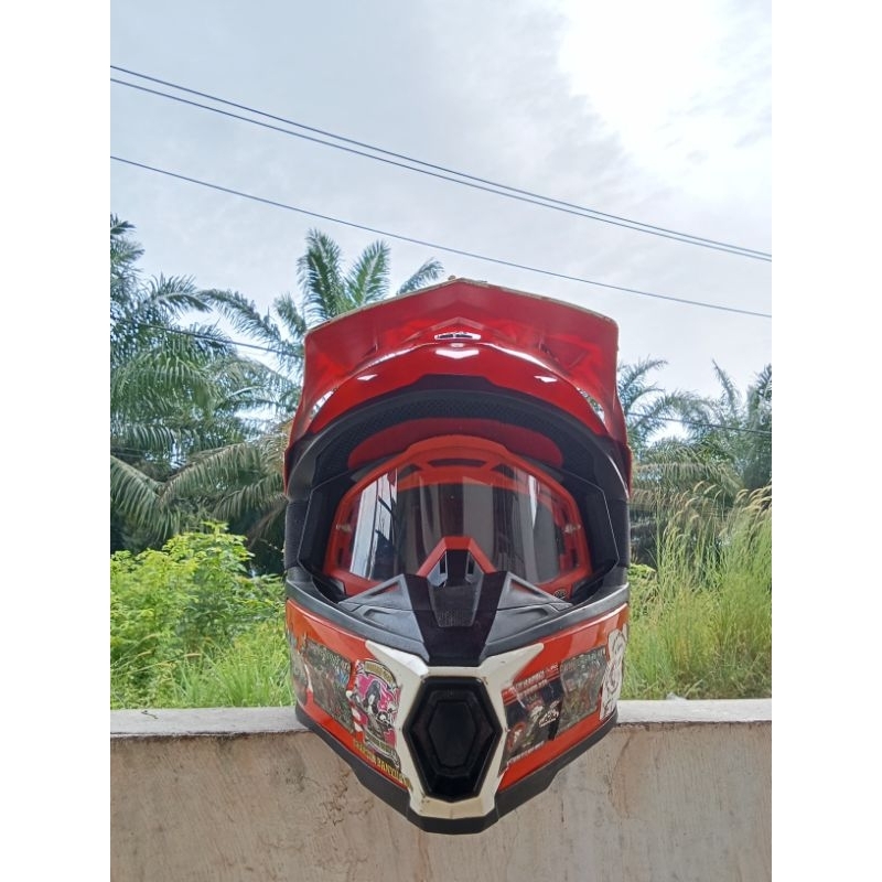 Helm ORI CRF Merah