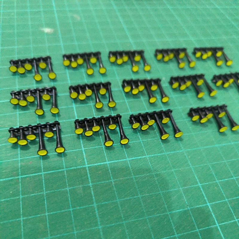 Corong 12 Cortas Corong Atas miniatur basuri