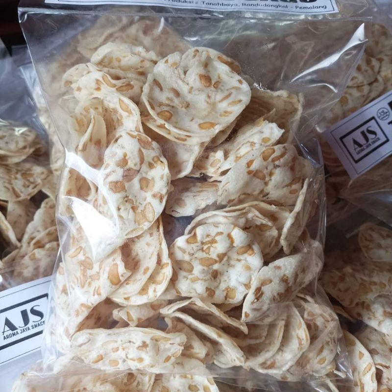 

KERIPIK TEMPE SAGU enak renyah gurih free packing buble wrap