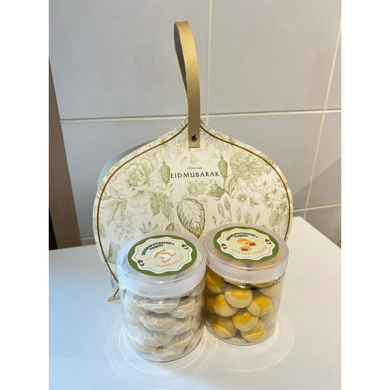 

eid mubarak hampers lebaran isi 2 | kue nastar dan putri salju