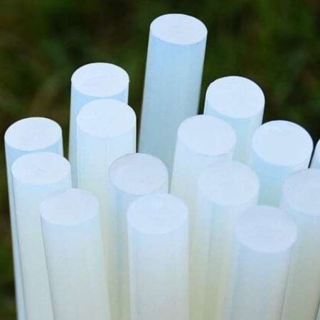 

LEM GLUE STICK KECIL (HARGA UNTUK SATUAN ) 117LS 7.4x300 mm
