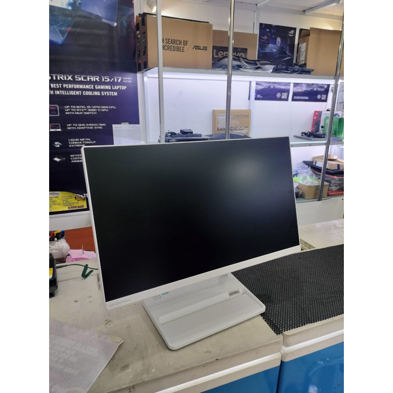 Lenovo AIO i3-1215 8/512