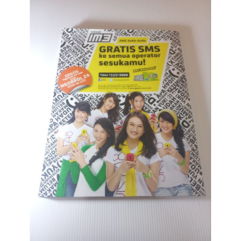 Official guide book jkt 48 2013 angkatan pertama original bukan copyan atau bajakan