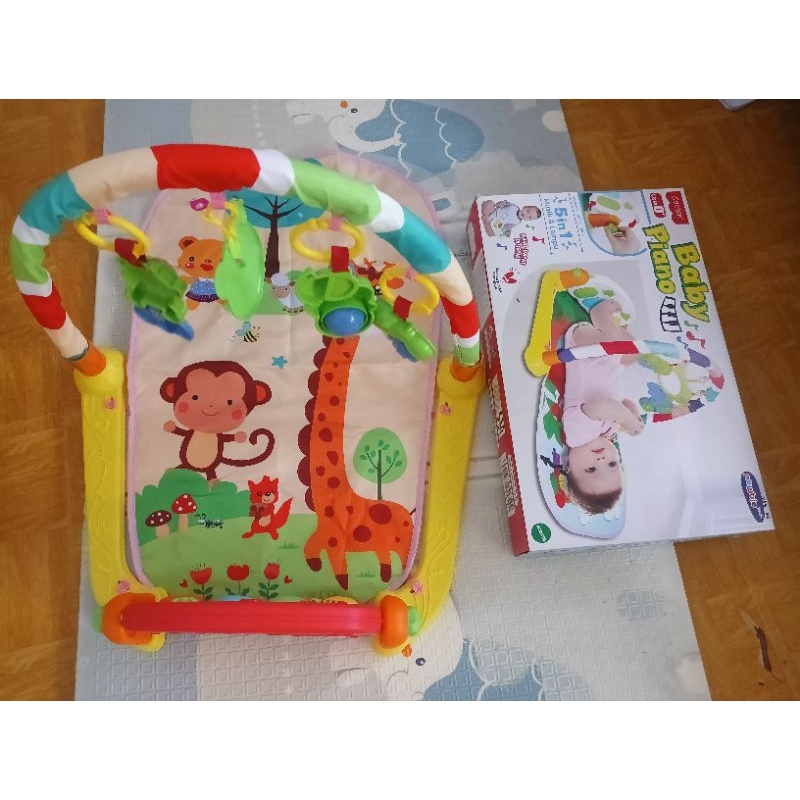 Preloved baby play gym