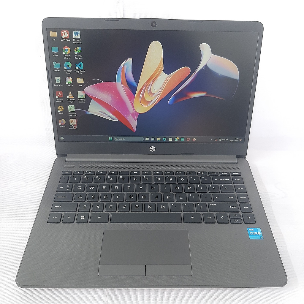 HP 240 G8 CORE I3-1115G4 RAM 4GB SSD NVME 256GB