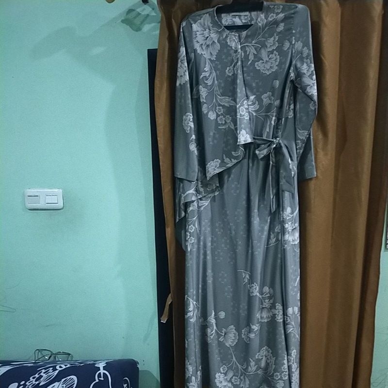 Preloved Gaharu Dress Wearing Klamby