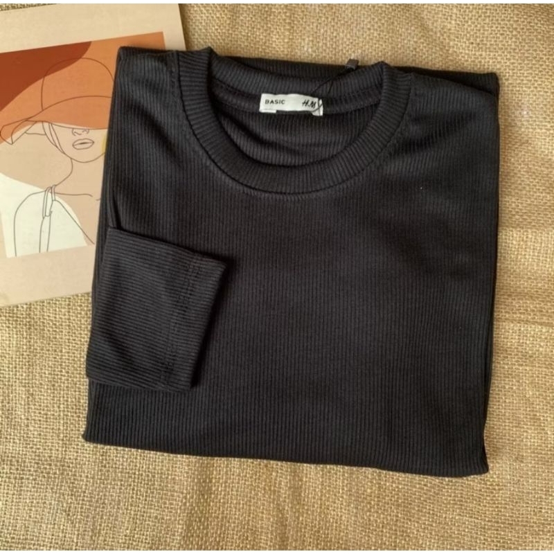 Preloved Kaos Polos RIB Warna Hitam