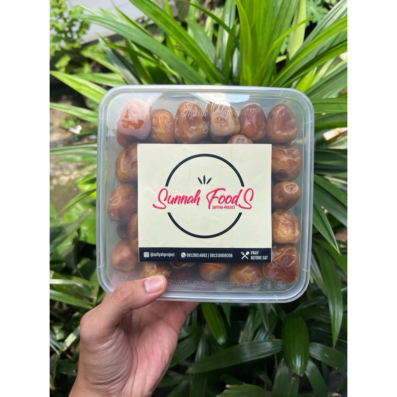 

Kurma Sukari Premium | Kurma Sukkari | Kurma untuk Susu kurma