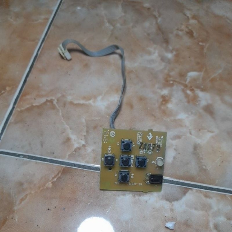 Sensor tv led TCL 32B3