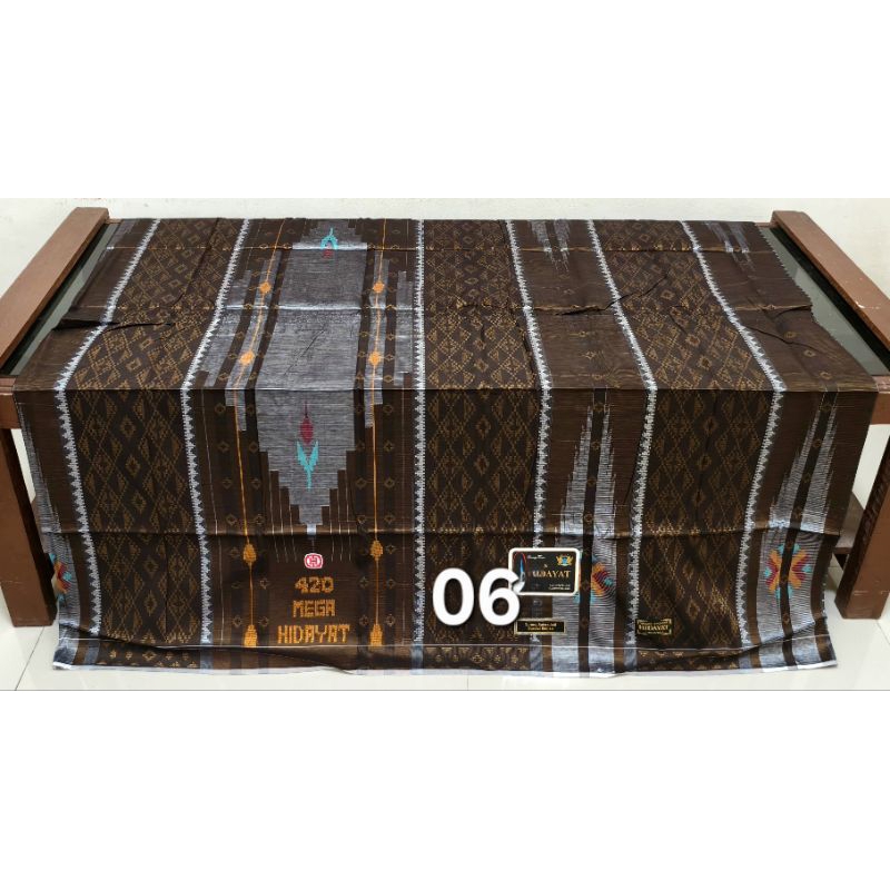 SARUNG MEGA HIDAYAT 420 SUTRA