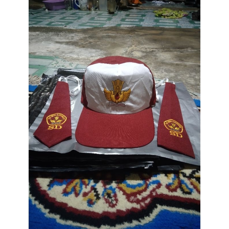 paket topi dan dasi sekolah sd merah putih cowok cewek