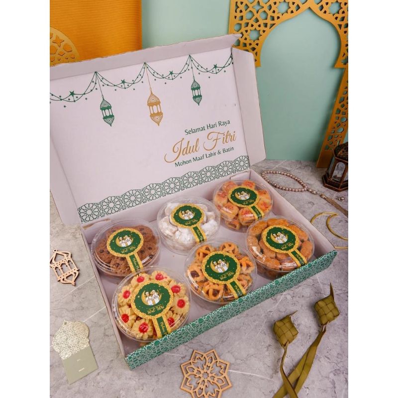 

HAMPERS KUE KERING IDUL FITRI ISI 6 TOPLES 250GR [Homemade cookies]