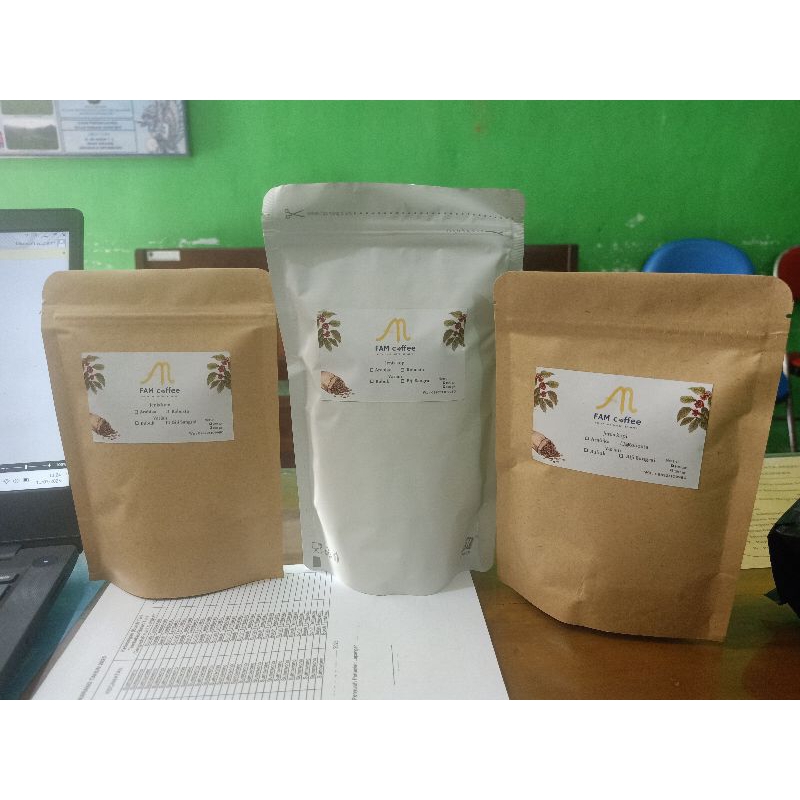 

Bubuk Kopi Robusta Petik Merah