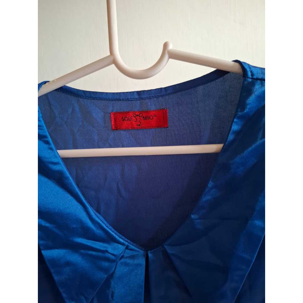 kaos wanita tanpa lengan warna biru