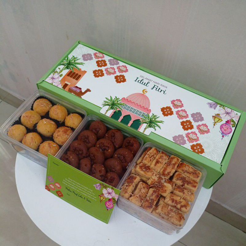 

hampers kue kering lebaran Square premium 3 toples kotak @250gr
