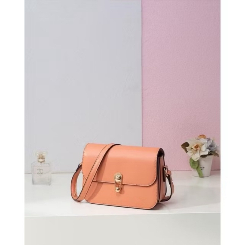 MANADO PRELOVED NORAH BAG JIMS HONEY (TAS SELEMPANG)