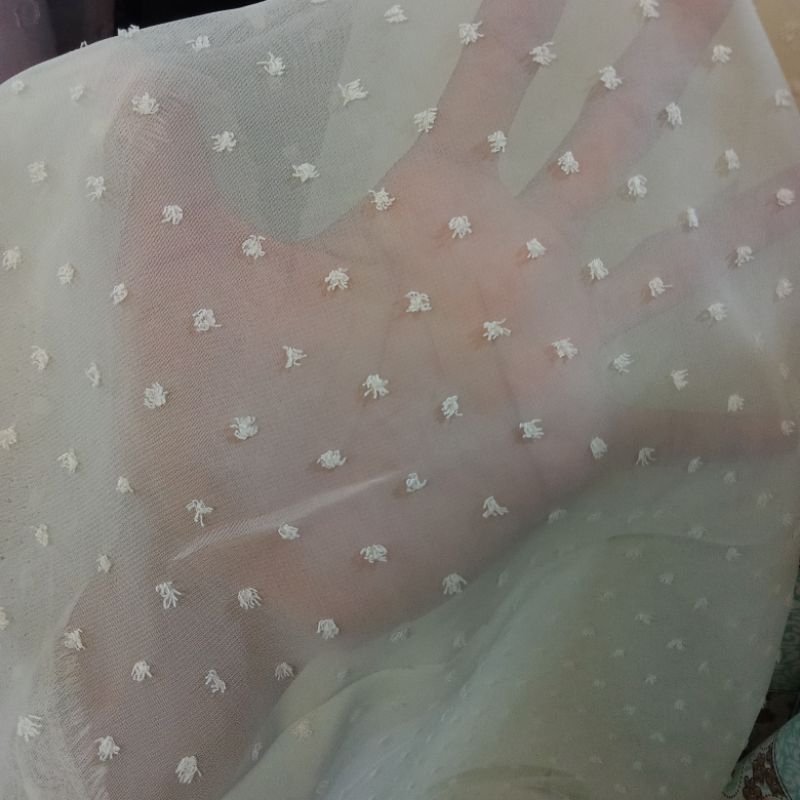 Kain Sifon Rubbia Polos Import - Kain Sifon Sutra Rubbia - Kain Rubbia Garmen - Warna Cream - Kain M