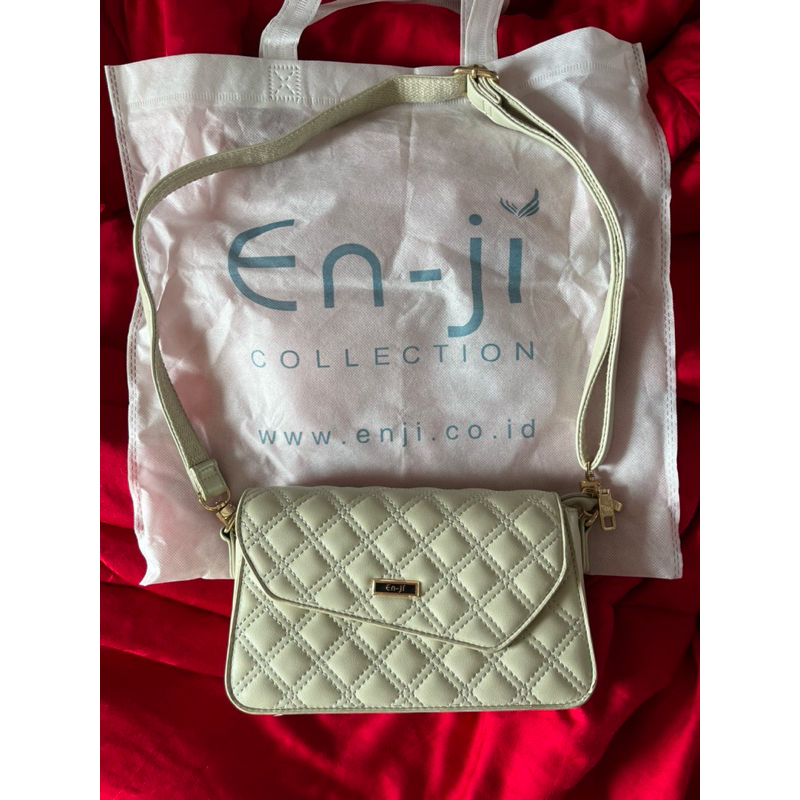 preloved shoulder bag Enji in Pistachio