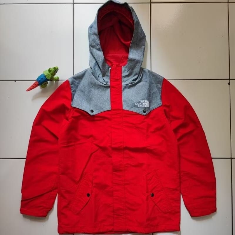 Jaket Outdoor Anak T N F T he N orth F ace Half Denim ORIGINAL 100% Second Preloved Branded Gunung H