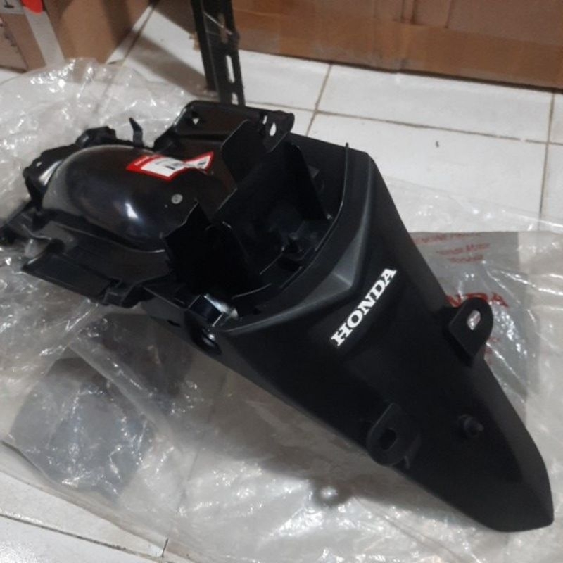 8010A KWB 920 SPAKBOR SLEBOR BELAKANG HONDA BLADE 110 ORIGINAL AHM ASSY