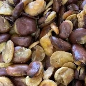 

Kacang koro kulit gurih 1 kg