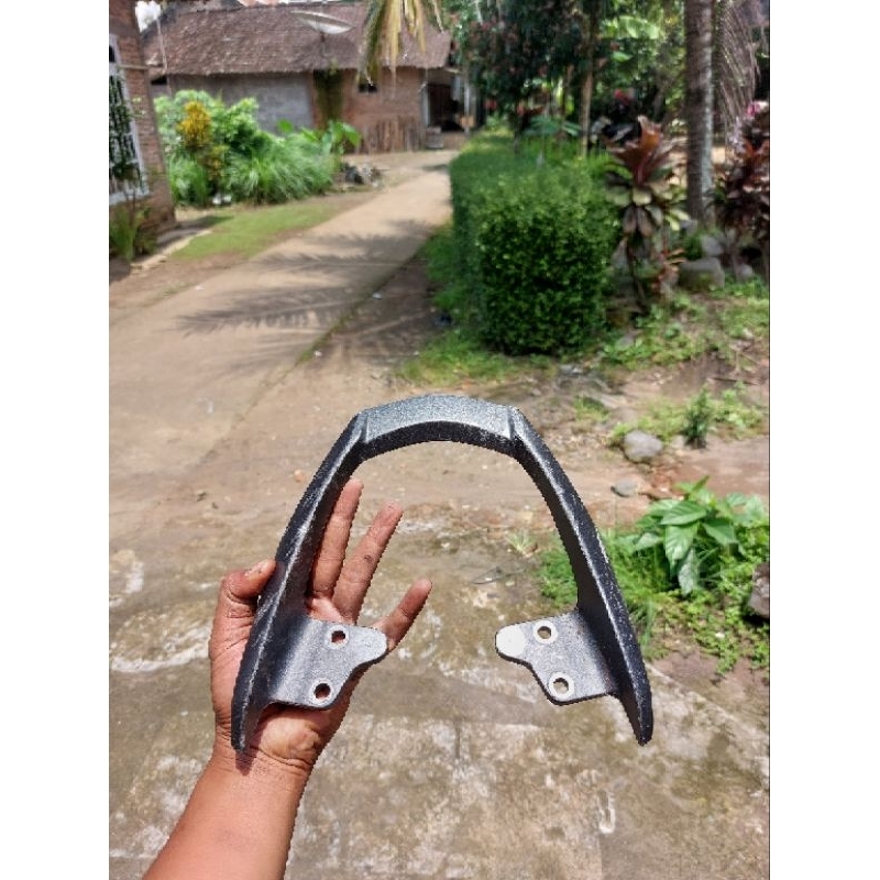 Begel Behel Honda New Sonic 150 R Original