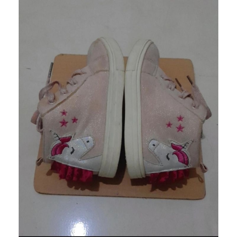 Sepatu Boots Unicorn Preloved
