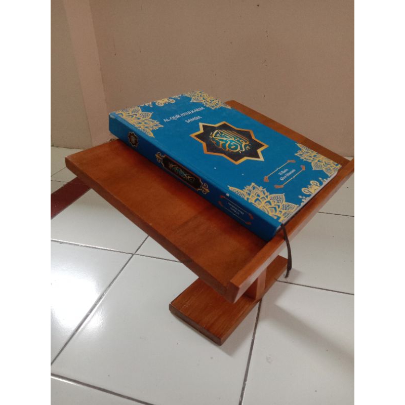 Meja Baca Alquran