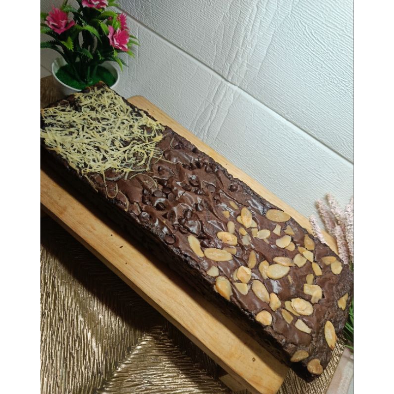 

Brownies Fudgy Premium 30x10 Birthday/Gift