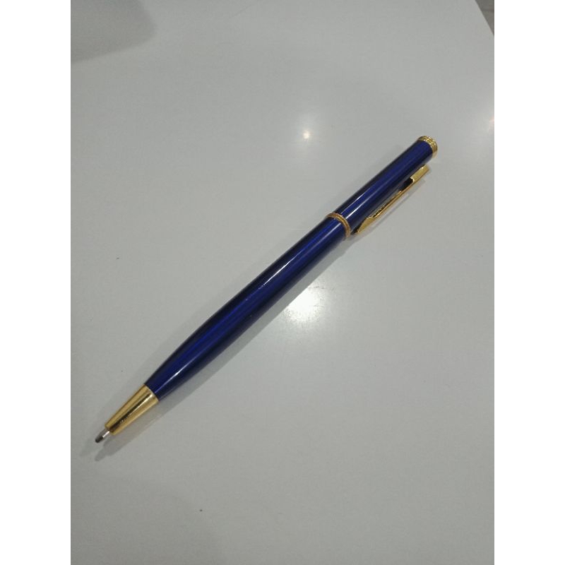 

Pulpen Metal Paku