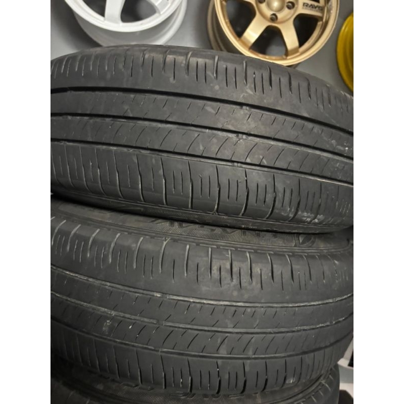 Copotan dunlop enasave 185 65 R15 80%